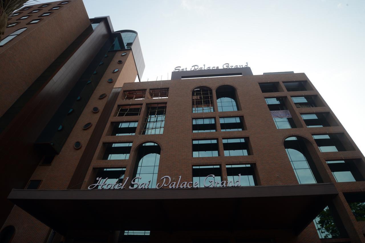 Sai Palace Grand, Malad Bombay Exterior foto
